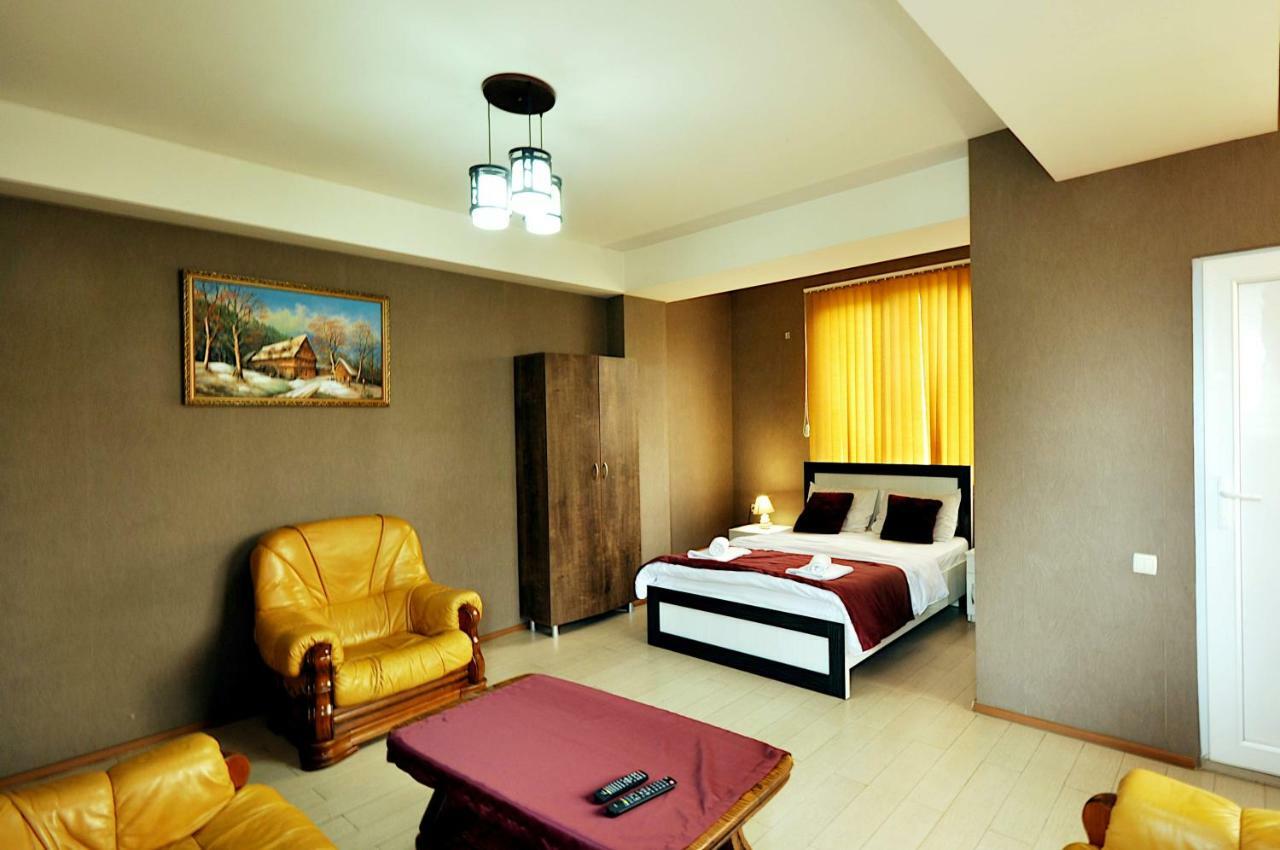Hotel Kavela Tbilisi Esterno foto