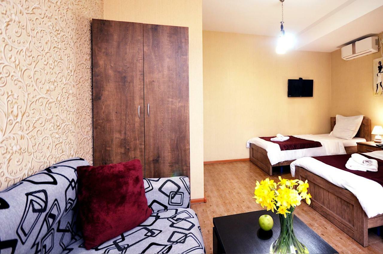 Hotel Kavela Tbilisi Esterno foto